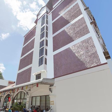 Super Oyo 1096 Winner Inn Hotel Чіангмай Екстер'єр фото