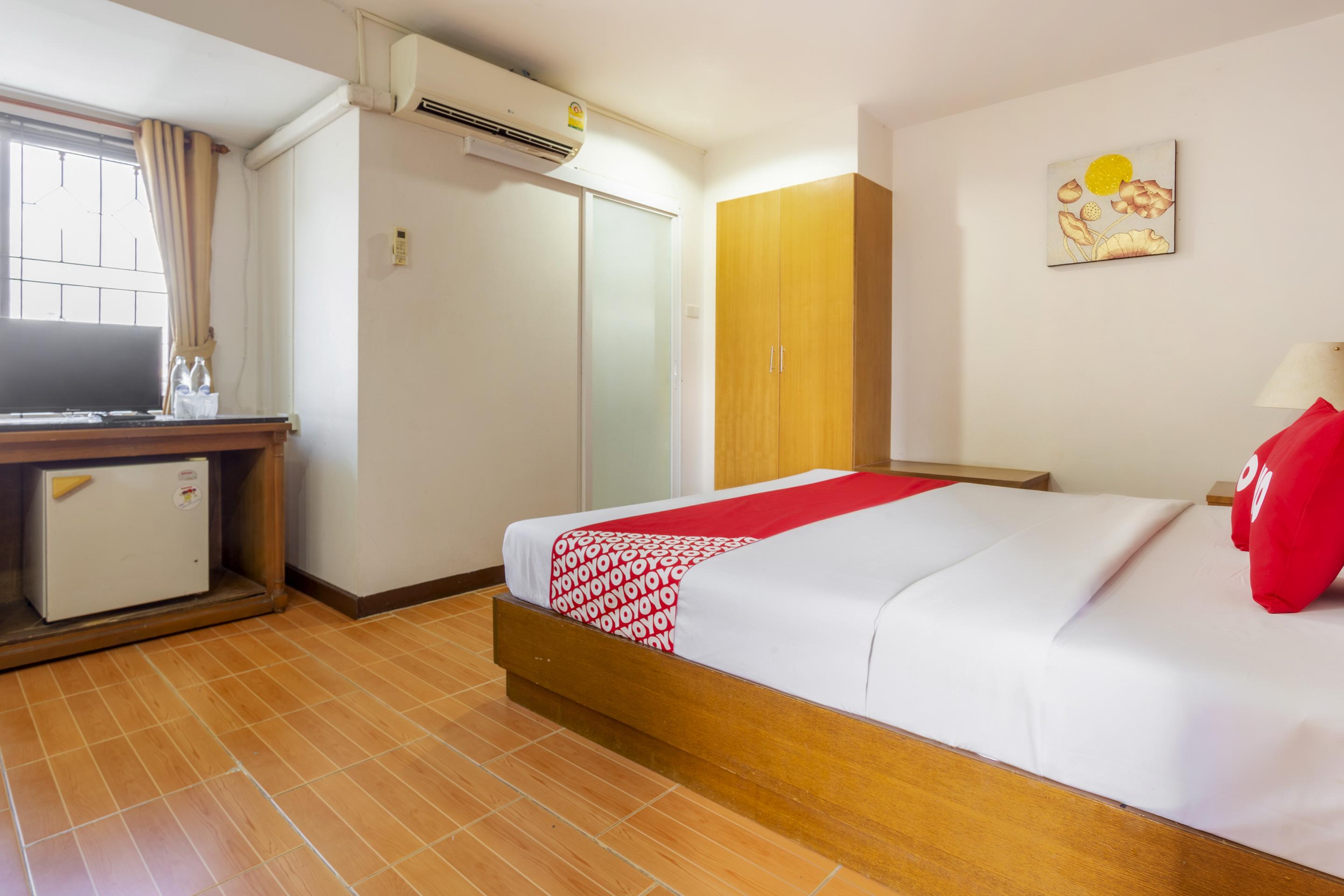 Super Oyo 1096 Winner Inn Hotel Чіангмай Екстер'єр фото