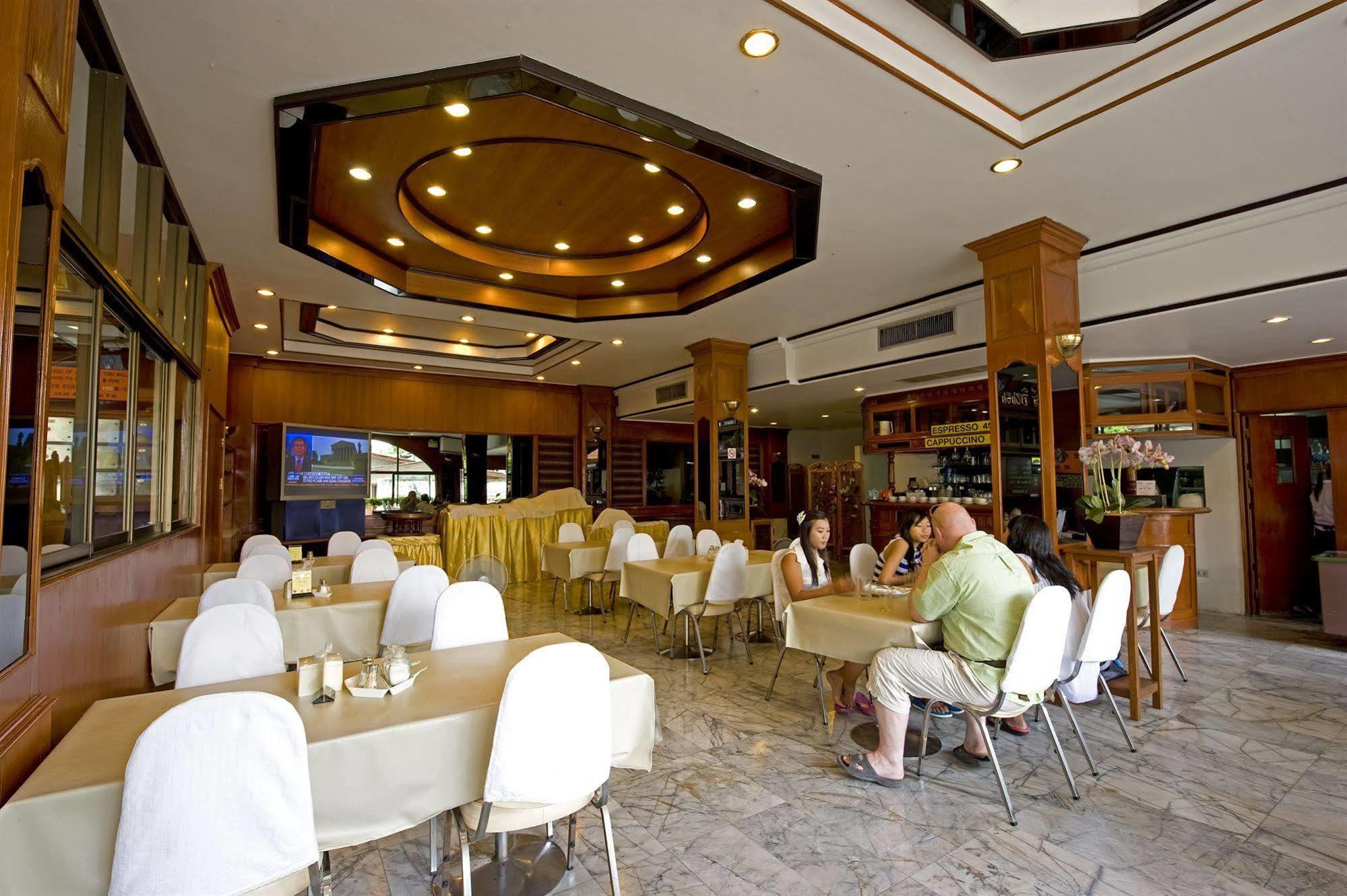 Super Oyo 1096 Winner Inn Hotel Чіангмай Екстер'єр фото
